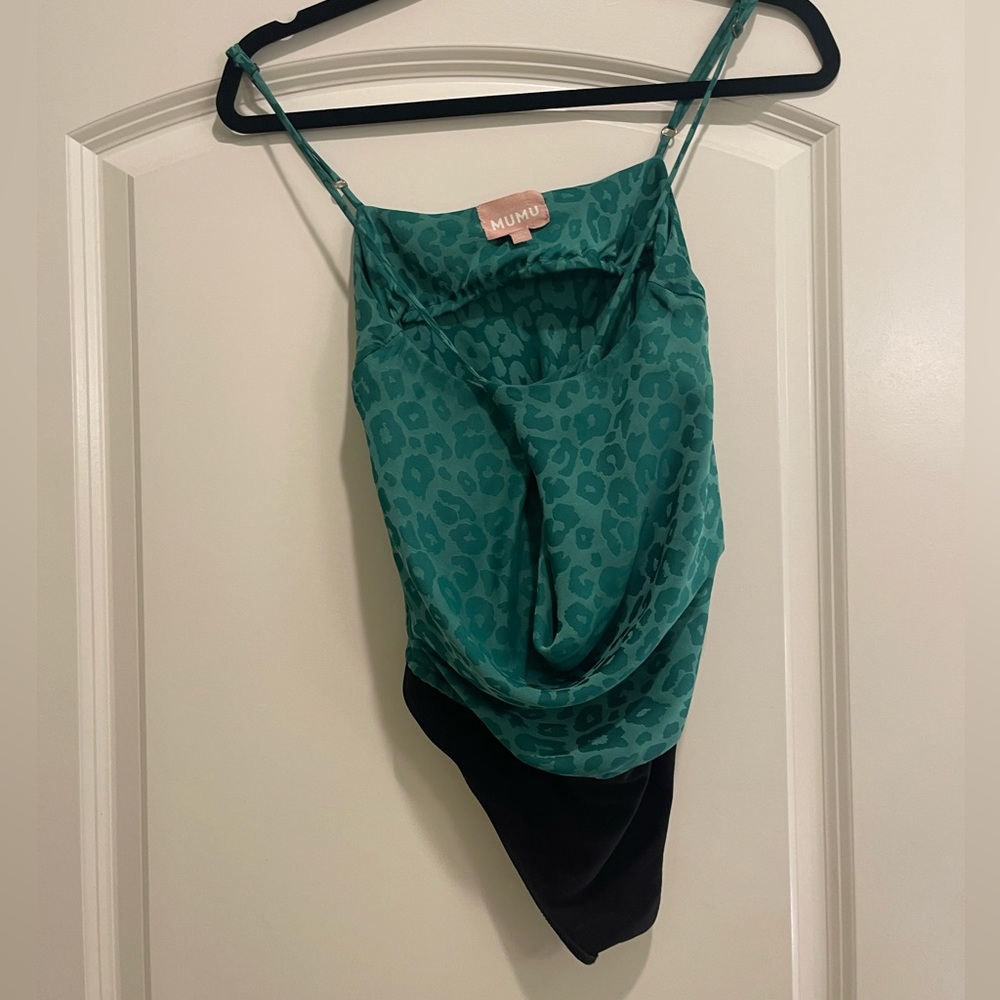 MuMu bodysuit - crosss-strap top Size M fits like a S - green cheetah print